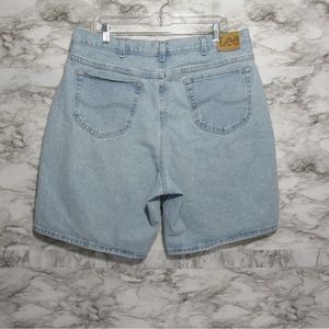 Lee Vintage Men’s Denim Shorts Size 40 | Light Wash
